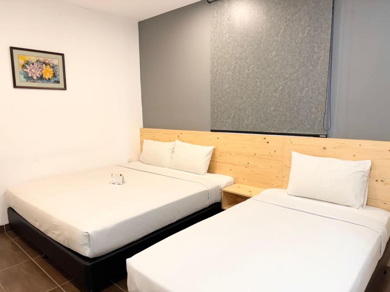 Hotel Sunflower - Hls Malacca Eksteriør billede