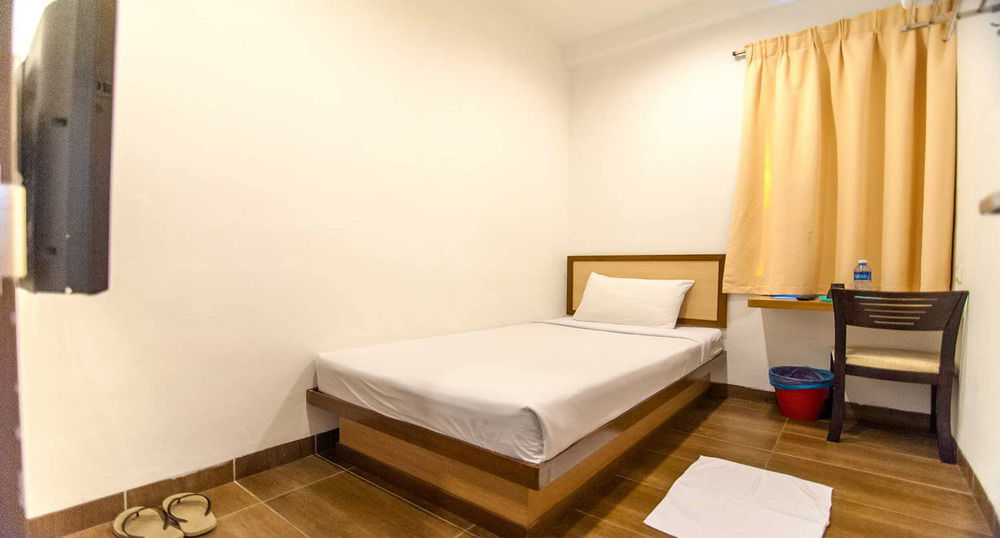 Hotel Sunflower - Hls Malacca Eksteriør billede